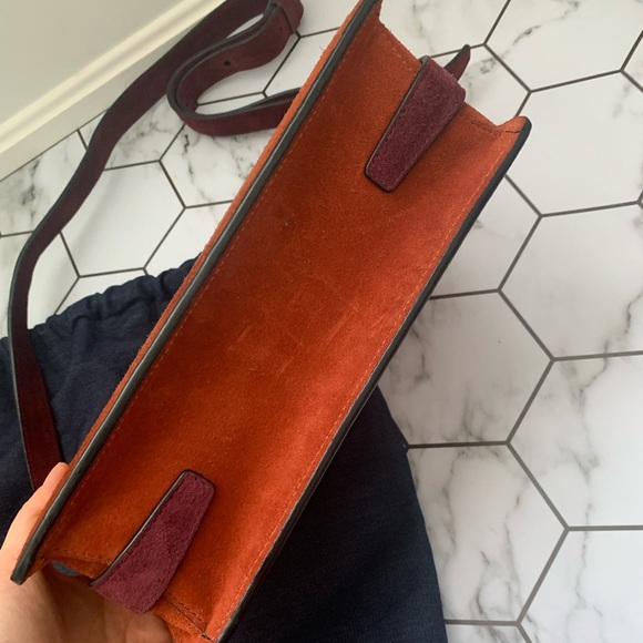 Hayward Suede crossbody bag - Picture 5 of 10